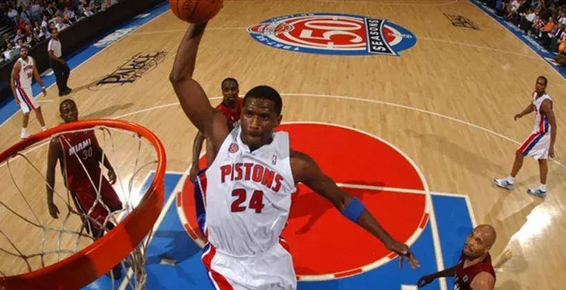 底特律活塞内部会议纪要流出:今晚篮板制胜,CBA常规赛使命明确,球探报告显示潜力的简单介绍 底特律活塞内部会议纪要流出:今晚篮板制胜,CBA常规赛使命明确,球探报告显示潜力的简单介绍